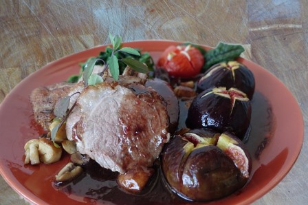Duck breast with figs. Image by Mogens Petersen from Pixabay